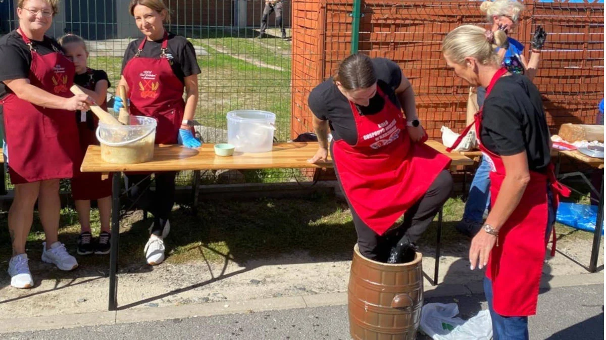 Konkurs kiszenia kapusty w Młynie nad Lutynią