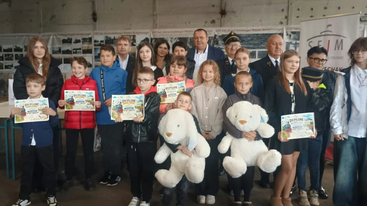 Rozstrzygnięcie konkursu plastycznego „Pociągiem do Wyobraźni”