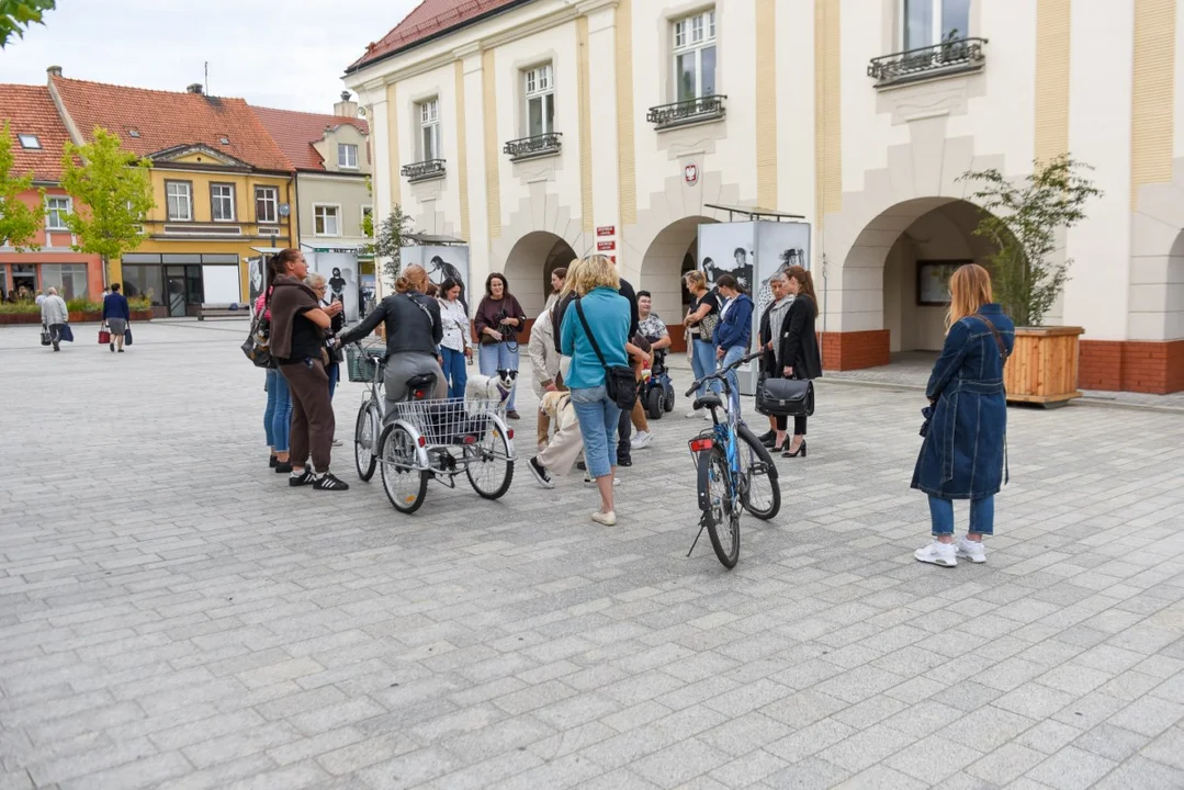 Pikieta w obronie schroniska dla zwierząt i ważna decyzja jarocińskich radnych