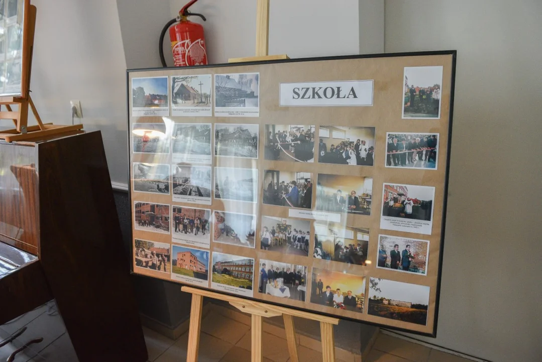 Mieszkańcy Roszkowa spotkali się z prawnuczką wieloletniego kierownika miejscowej szkoły Stanisława Radziejewskiego