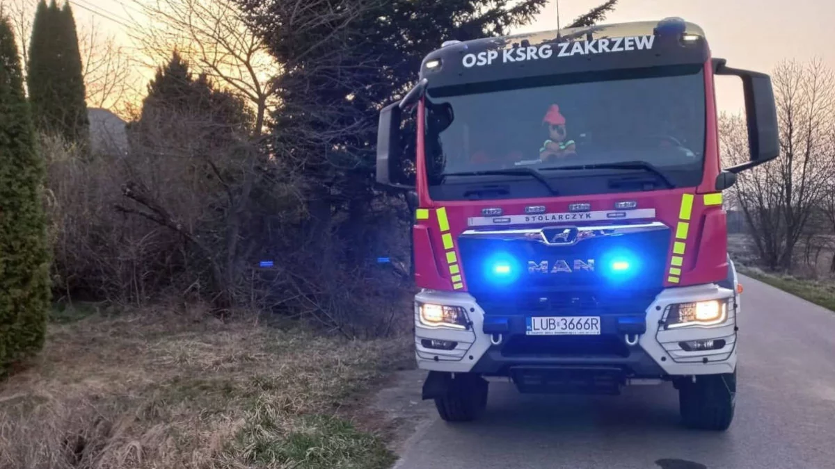 Nie miała kontaktu z matką. Strażacy wyważyli drzwi i znaleźli kobietę na podłodze