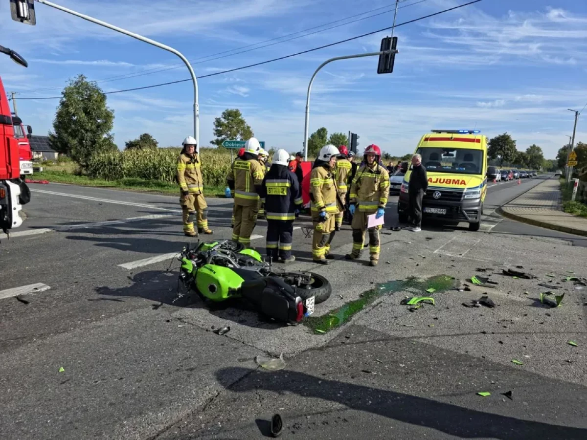 Śmiertelny wypadek na drodze wojewódzkiej 443. Nie żyje motocyklista