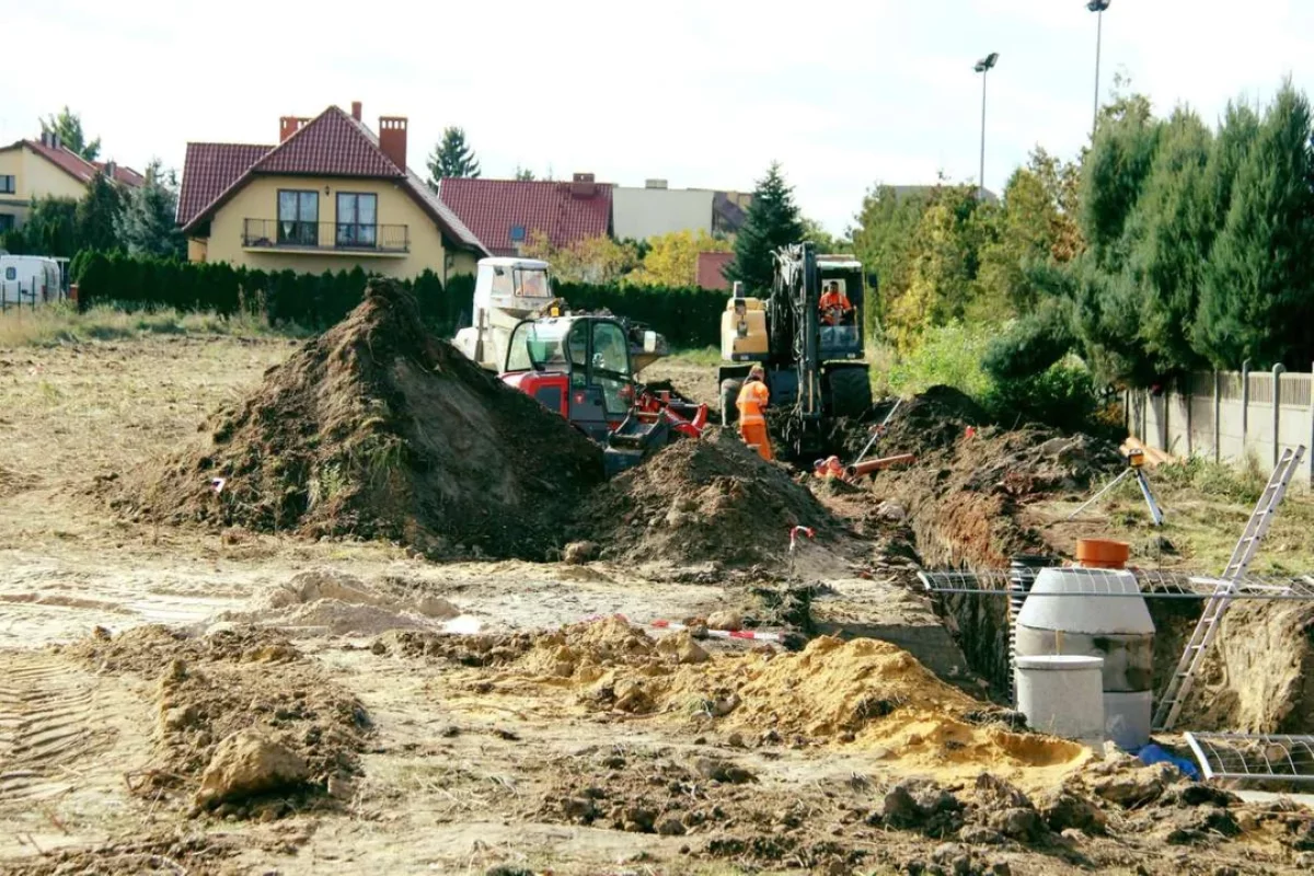 Nowy Orlik w Jarocinie - grunt od ojców franciszkanów, a pieniądze z ministerstwa. Kto będzie mógł z niego korzystać? [ZDJĘCIA]