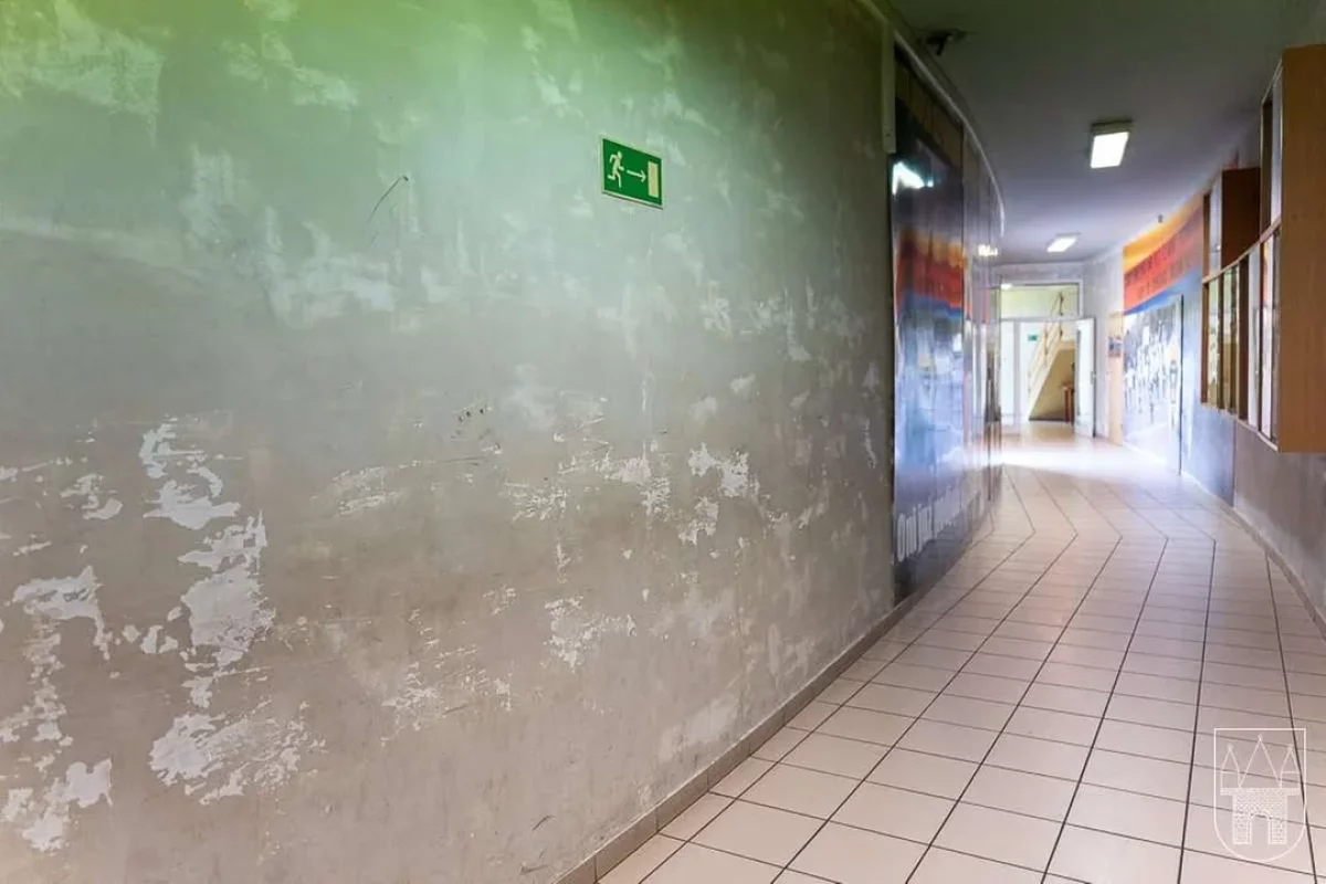 To niewiarygodne, iż tak wygląda zaplecze stadionu miejskiego w Jarocinie. Jest decyzja o remoncie [ZDJĘCIA]