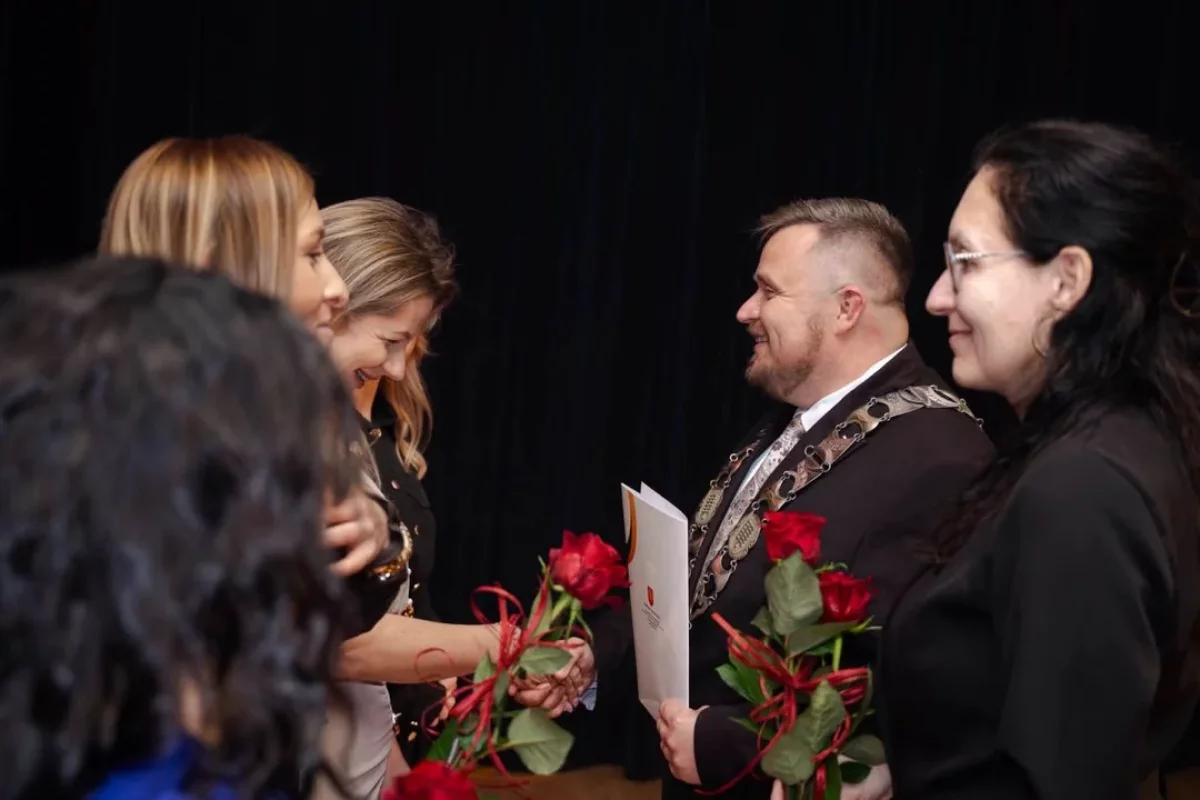 Takiego Dnia Nauczyciela w gminie Jaraczewo jeszcze nie było! Burmistrz przełamał wieloletnią tradycję